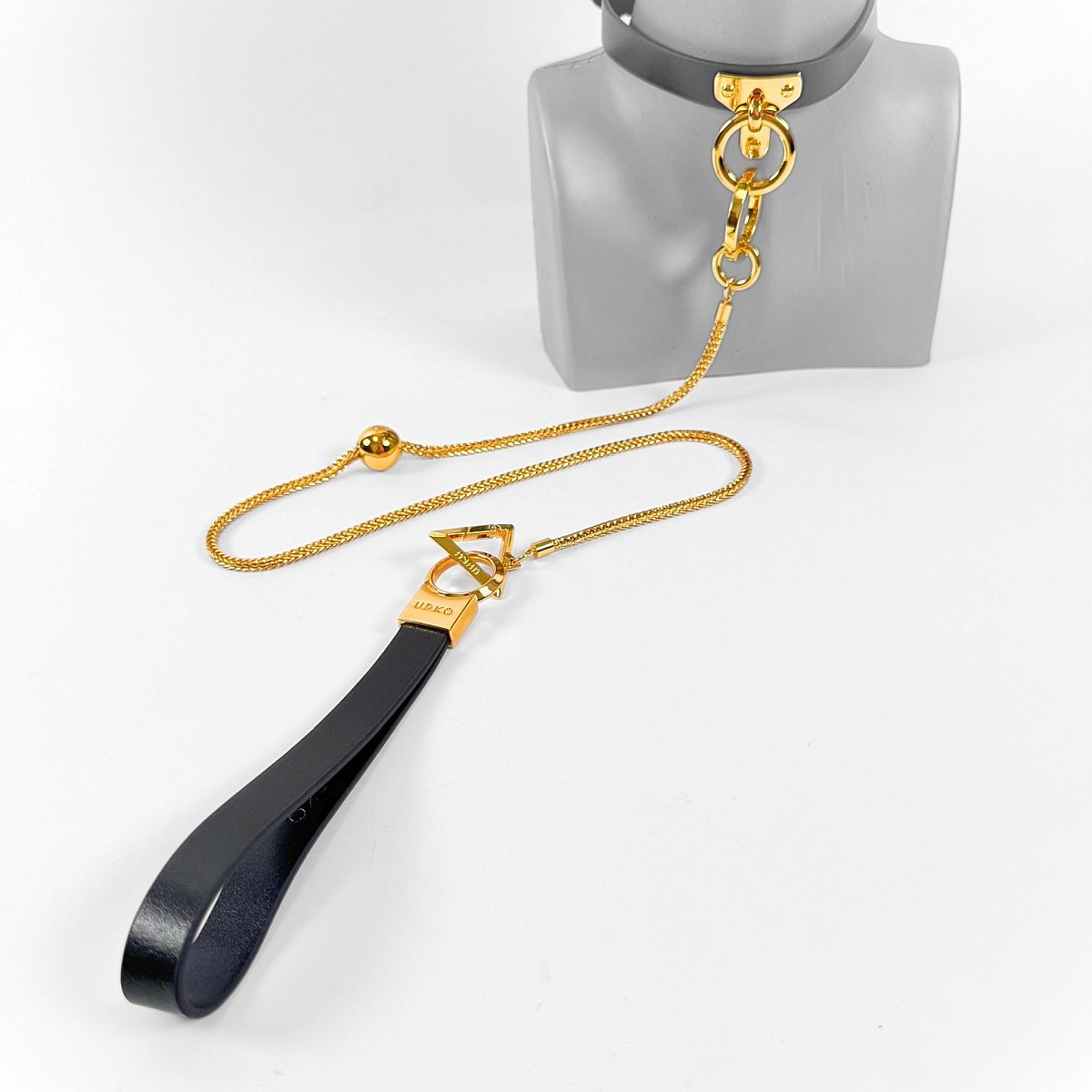 �Moist Eyes Leash� Leine von �UPKO�