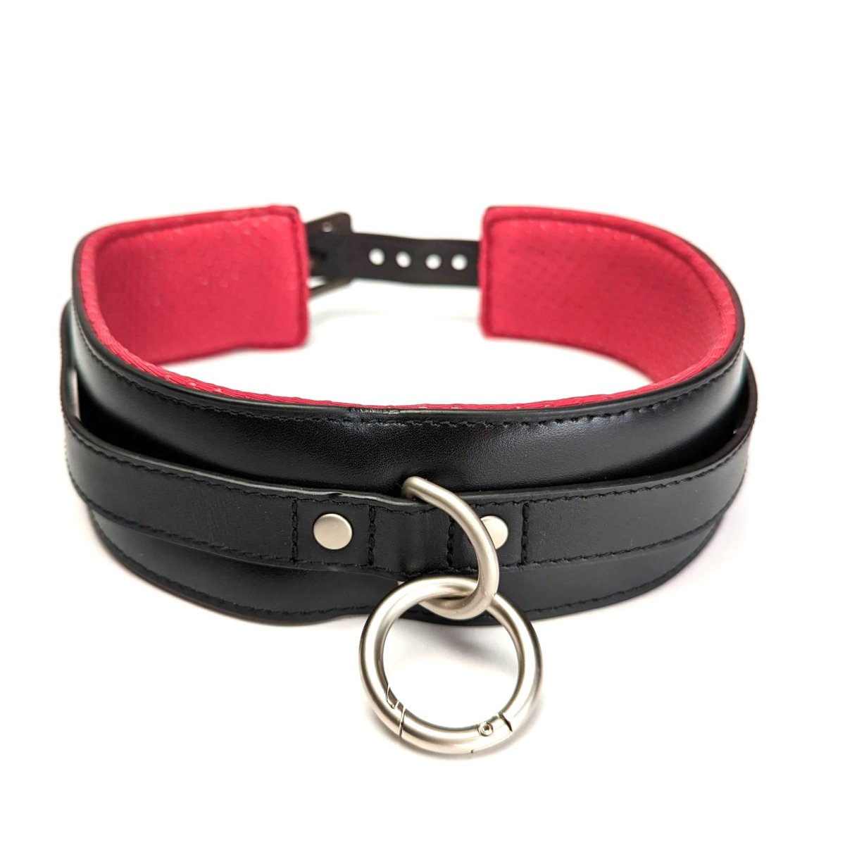 Halsband �Dark Embrace� aus Leder in gro�en Gr��en