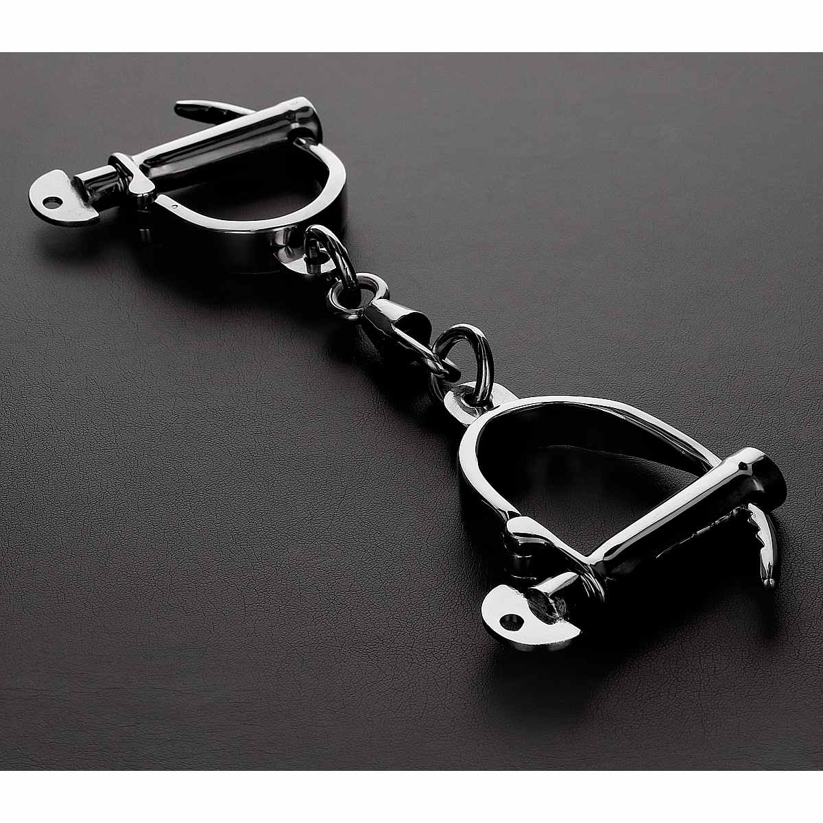 Verstellbare Handschellen �Darby Style Handcuffs�
